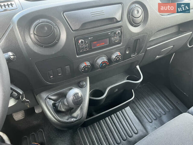 Рено Мастер 2018 в Ковель на Automoto.ua Белый Рено Мастер, объемом двигателя 2.3 л и пробегом 296 тыс. км за 18800 $, фото 27 на Automoto.ua