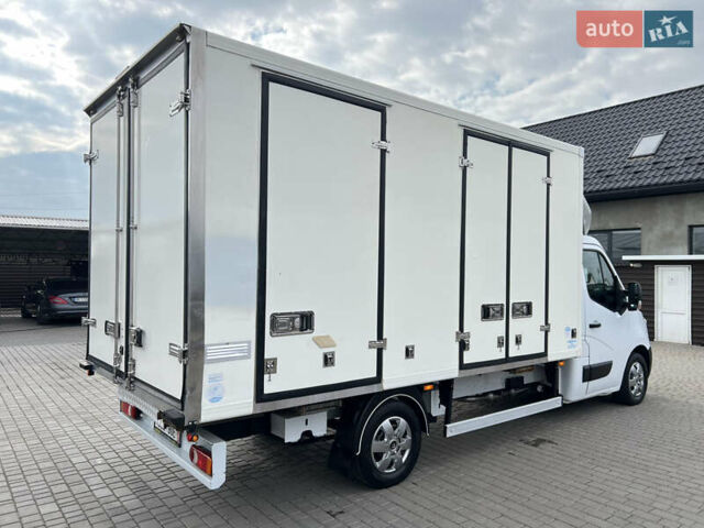 Белый Рено Мастер, объемом двигателя 2.3 л и пробегом 300 тыс. км за 20700 $, фото 6 на Automoto.ua