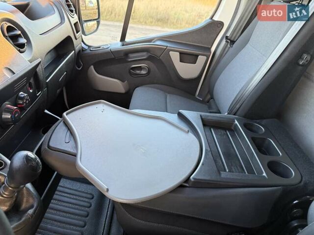 Белый Рено Мастер, объемом двигателя 2.3 л и пробегом 236 тыс. км за 21499 $, фото 29 на Automoto.ua