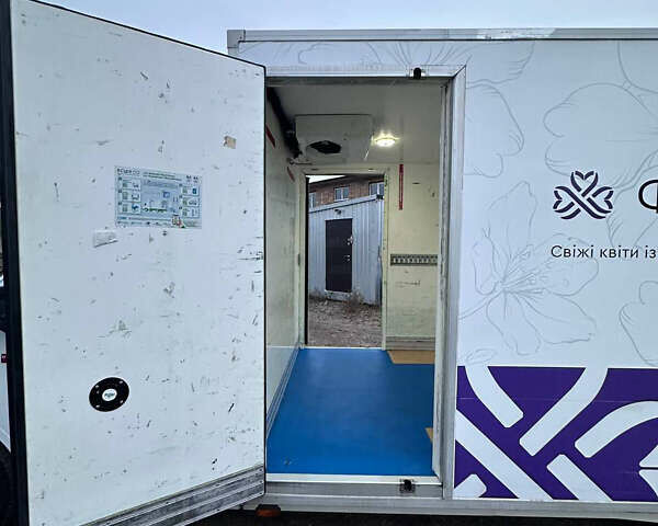 Белый Рено Мастер, объемом двигателя 2.3 л и пробегом 450 тыс. км за 26500 $, фото 10 на Automoto.ua