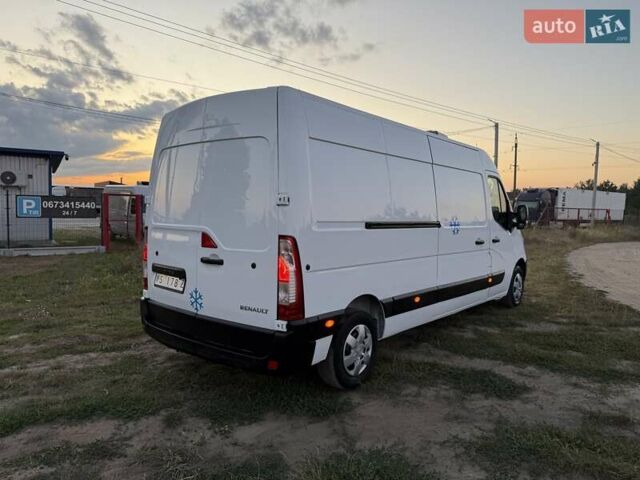 Белый Рено Мастер, объемом двигателя 2.3 л и пробегом 270 тыс. км за 21900 $, фото 6 на Automoto.ua