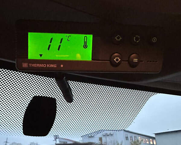 Белый Рено Мастер, объемом двигателя 2.3 л и пробегом 450 тыс. км за 26500 $, фото 30 на Automoto.ua