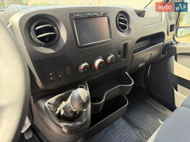 Белый Рено Мастер, объемом двигателя 2.3 л и пробегом 298 тыс. км за 17950 $, фото 31 на Automoto.ua