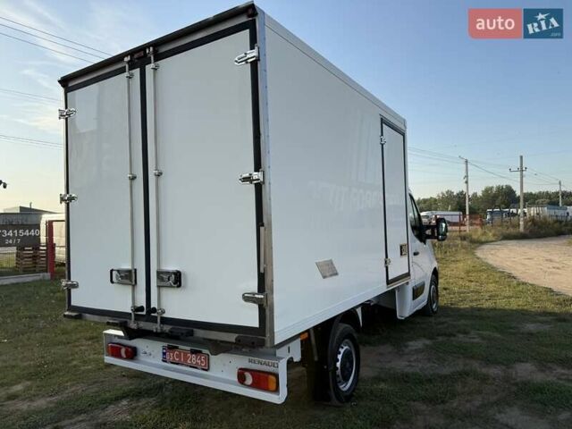 Белый Рено Мастер, объемом двигателя 2.3 л и пробегом 236 тыс. км за 21800 $, фото 12 на Automoto.ua