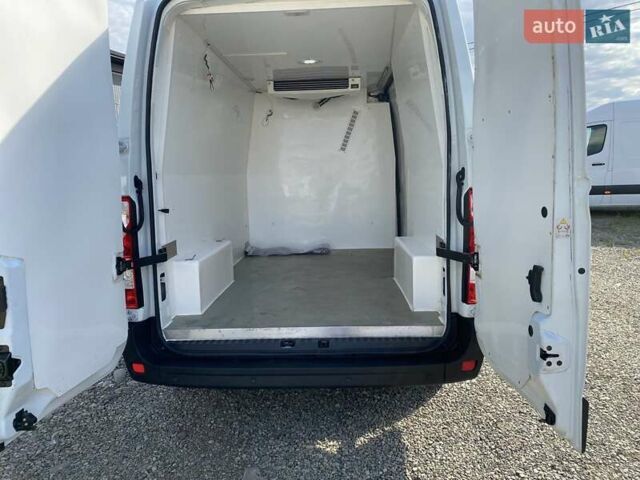 Белый Рено Мастер, объемом двигателя 2.3 л и пробегом 215 тыс. км за 17890 $, фото 33 на Automoto.ua
