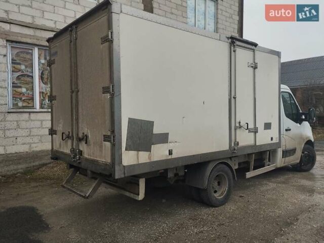 Белый Рено Мастер, объемом двигателя 0 л и пробегом 400 тыс. км за 17500 $, фото 2 на Automoto.ua