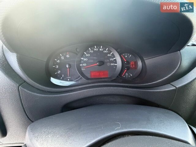 Белый Рено Мастер, объемом двигателя 2.3 л и пробегом 370 тыс. км за 17500 $, фото 20 на Automoto.ua
