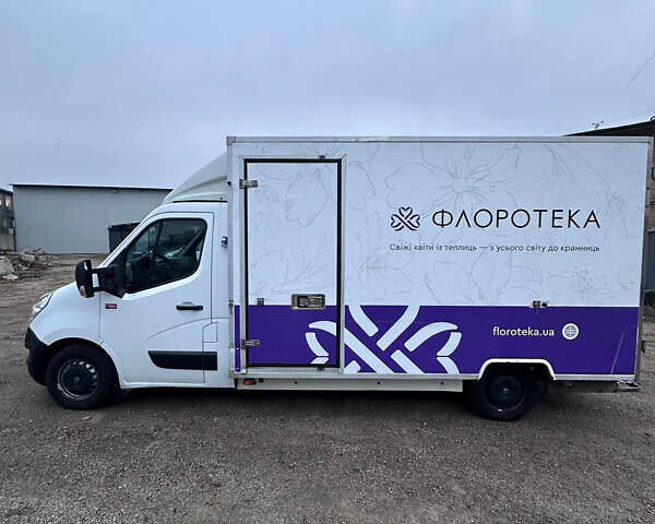 Белый Рено Мастер, объемом двигателя 2.3 л и пробегом 450 тыс. км за 26500 $, фото 6 на Automoto.ua