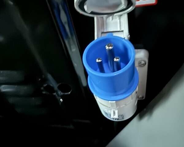 Белый Рено Мастер, объемом двигателя 2.3 л и пробегом 228 тыс. км за 20999 $, фото 22 на Automoto.ua