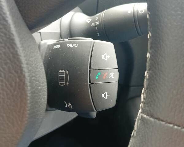 Белый Рено Мастер, объемом двигателя 0 л и пробегом 186 тыс. км за 20600 $, фото 3 на Automoto.ua