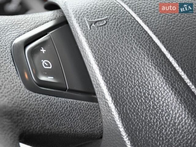 Белый Рено Мастер, объемом двигателя 2.3 л и пробегом 225 тыс. км за 21950 $, фото 31 на Automoto.ua