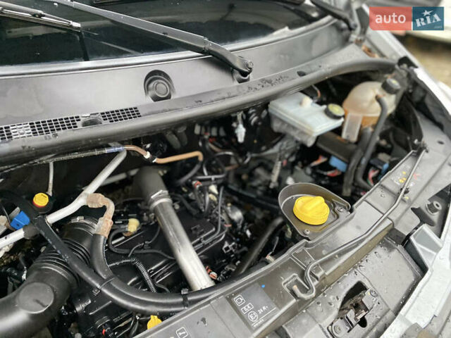 Білий Рено Мастєр, об'ємом двигуна 2.3 л та пробігом 186 тис. км за 17350 $, фото 43 на Automoto.ua