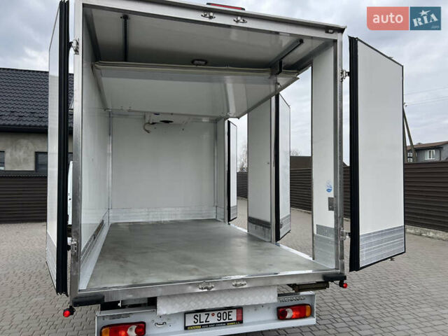 Белый Рено Мастер, объемом двигателя 2.3 л и пробегом 300 тыс. км за 20700 $, фото 25 на Automoto.ua