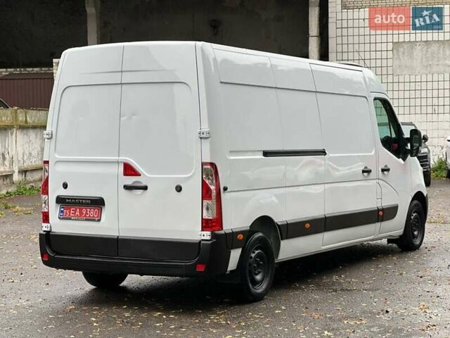 Белый Рено Мастер, объемом двигателя 2.3 л и пробегом 189 тыс. км за 21900 $, фото 3 на Automoto.ua
