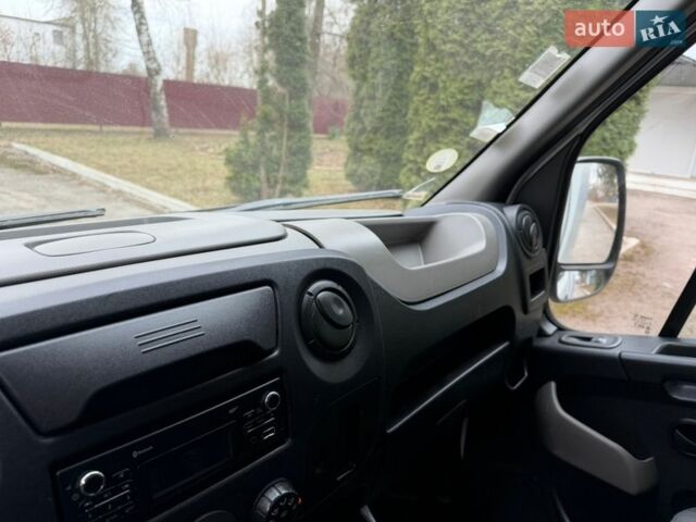 Белый Рено Мастер, объемом двигателя 2.3 л и пробегом 172 тыс. км за 18300 $, фото 39 на Automoto.ua