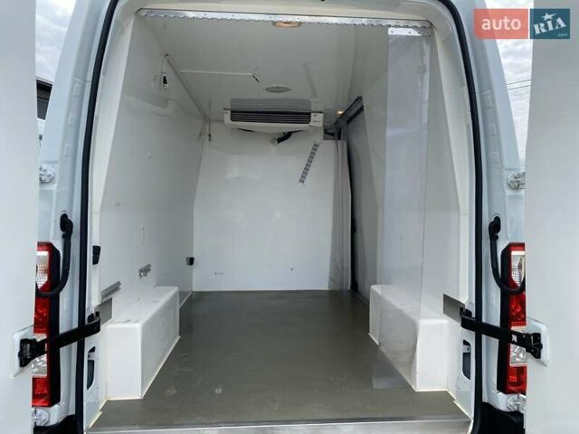 Белый Рено Мастер, объемом двигателя 2.3 л и пробегом 187 тыс. км за 17350 $, фото 27 на Automoto.ua