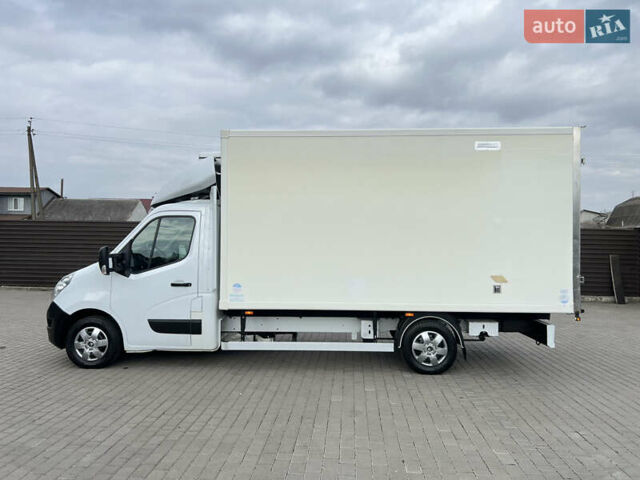 Белый Рено Мастер, объемом двигателя 2.3 л и пробегом 300 тыс. км за 20700 $, фото 11 на Automoto.ua