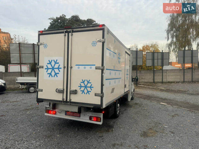 Рено Мастєр 2018 у Рівному на Automoto.ua Білий Рено Мастєр, об'ємом двигуна 2.3 л та пробігом 208 тис. км за 20900 $, фото 14 на Automoto.ua