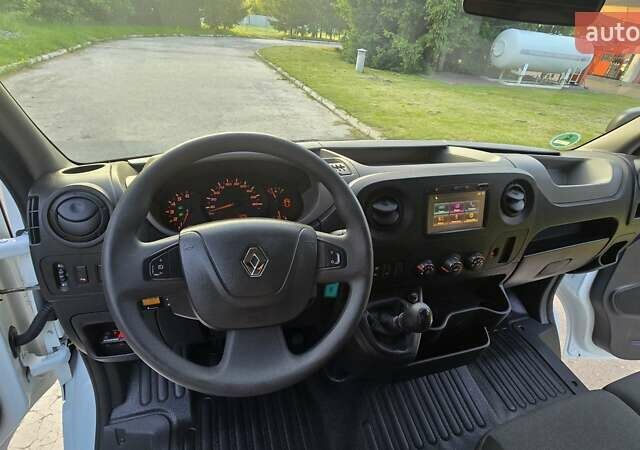 Белый Рено Мастер, объемом двигателя 2.3 л и пробегом 178 тыс. км за 21700 $, фото 19 на Automoto.ua