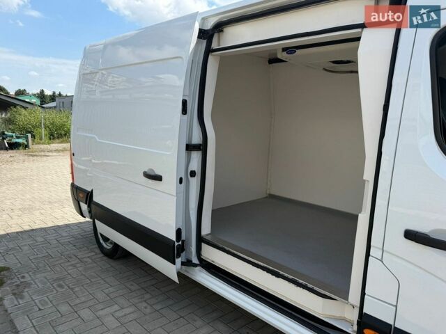 Белый Рено Мастер, объемом двигателя 2.3 л и пробегом 298 тыс. км за 17950 $, фото 36 на Automoto.ua