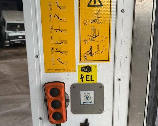 Білий Рено Мастєр, об'ємом двигуна 2.3 л та пробігом 279 тис. км за 18500 $, фото 22 на Automoto.ua