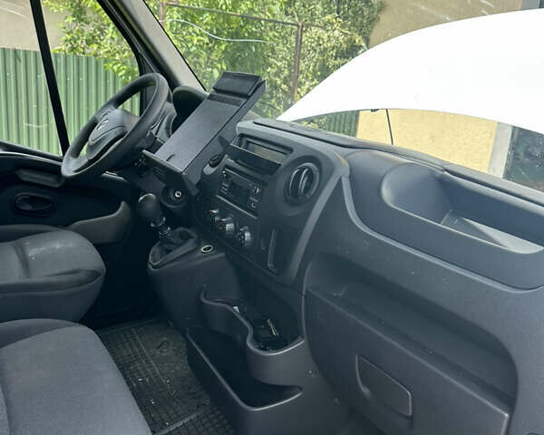 Білий Рено Мастєр, об'ємом двигуна 2.3 л та пробігом 244 тис. км за 23500 $, фото 15 на Automoto.ua