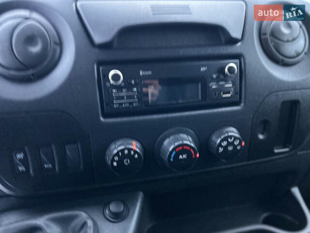 Белый Рено Мастер, объемом двигателя 2.3 л и пробегом 186 тыс. км за 17350 $, фото 37 на Automoto.ua