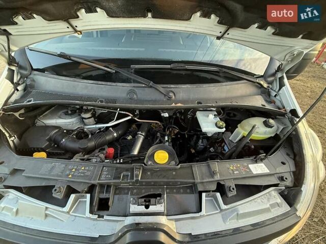 Белый Рено Мастер, объемом двигателя 2.3 л и пробегом 236 тыс. км за 21499 $, фото 36 на Automoto.ua