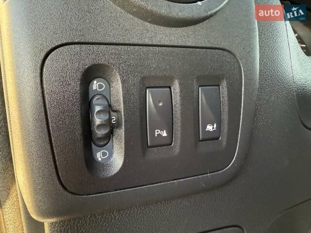 Белый Рено Мастер, объемом двигателя 2.3 л и пробегом 278 тыс. км за 21499 $, фото 33 на Automoto.ua