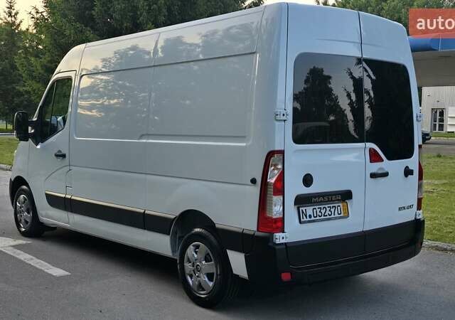 Белый Рено Мастер, объемом двигателя 2.3 л и пробегом 178 тыс. км за 21700 $, фото 4 на Automoto.ua