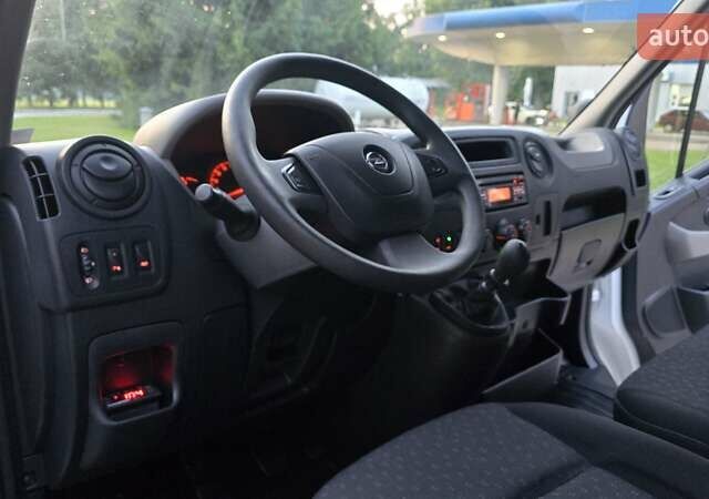 Белый Рено Мастер, объемом двигателя 2.3 л и пробегом 231 тыс. км за 20500 $, фото 15 на Automoto.ua