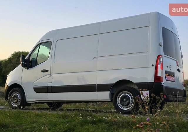 Белый Рено Мастер, объемом двигателя 2.3 л и пробегом 189 тыс. км за 19500 $, фото 3 на Automoto.ua
