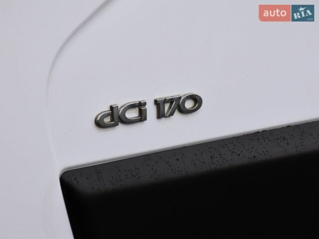 Белый Рено Мастер, объемом двигателя 2.3 л и пробегом 225 тыс. км за 21950 $, фото 16 на Automoto.ua