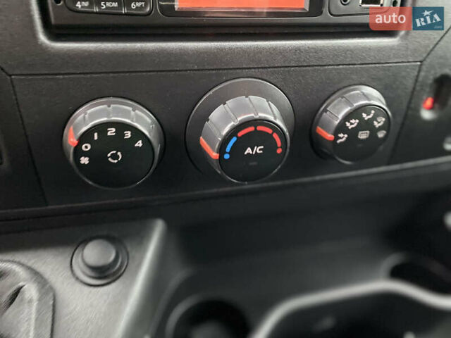 Білий Рено Мастєр, об'ємом двигуна 2.3 л та пробігом 186 тис. км за 17350 $, фото 39 на Automoto.ua
