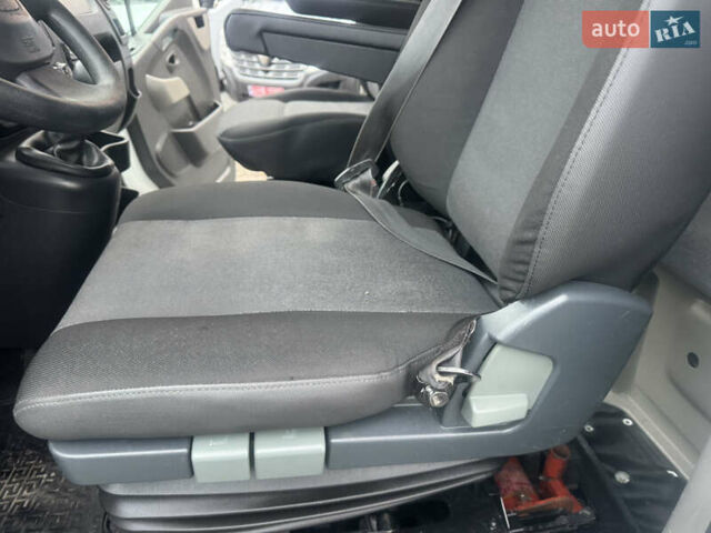 Рено Мастєр 2018 у Рівному на Automoto.ua Білий Рено Мастєр, об'ємом двигуна 2.3 л та пробігом 208 тис. км за 20900 $, фото 38 на Automoto.ua