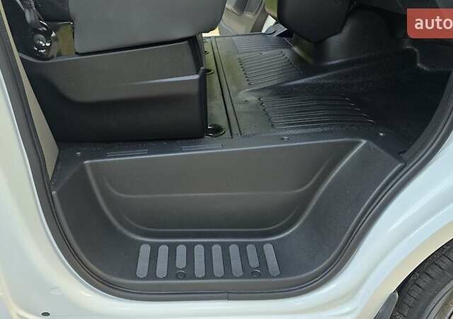 Белый Рено Мастер, объемом двигателя 2.3 л и пробегом 178 тыс. км за 21700 $, фото 31 на Automoto.ua