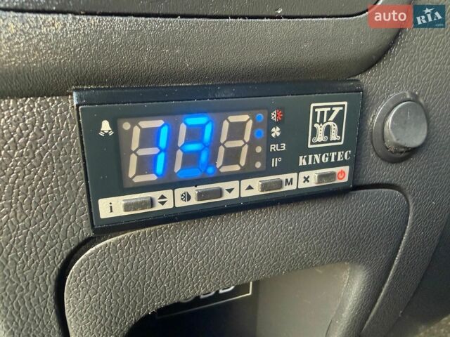 Білий Рено Мастєр, об'ємом двигуна 2.3 л та пробігом 258 тис. км за 18800 $, фото 68 на Automoto.ua