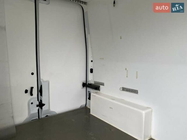 Белый Рено Мастер, объемом двигателя 2.3 л и пробегом 187 тыс. км за 17350 $, фото 28 на Automoto.ua