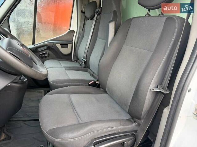 Білий Рено Мастєр, об'ємом двигуна 2.3 л та пробігом 279 тис. км за 18500 $, фото 13 на Automoto.ua