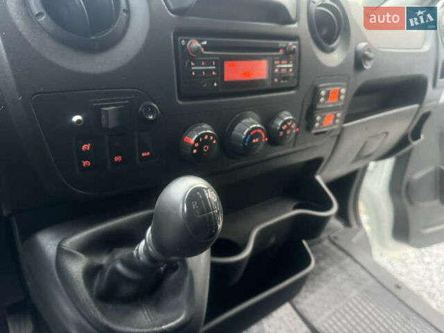 Рено Мастєр 2018 у Рівному на Automoto.ua Білий Рено Мастєр, об'ємом двигуна 2.3 л та пробігом 208 тис. км за 20900 $, фото 41 на Automoto.ua