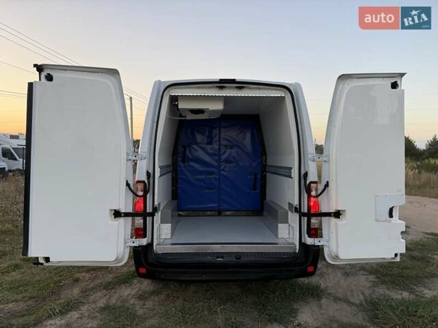 Белый Рено Мастер, объемом двигателя 2.3 л и пробегом 278 тыс. км за 21499 $, фото 26 на Automoto.ua