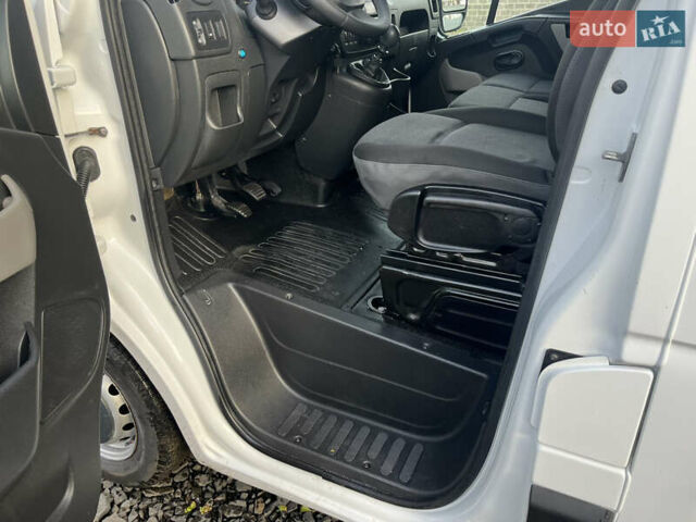 Рено Мастер 2018 в Ковель на Automoto.ua Белый Рено Мастер, объемом двигателя 2.3 л и пробегом 296 тыс. км за 18800 $, фото 23 на Automoto.ua