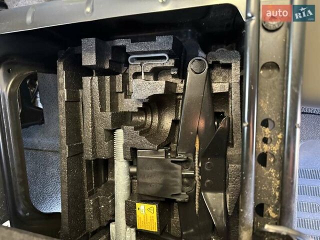 Белый Рено Мастер, объемом двигателя 2.3 л и пробегом 278 тыс. км за 21499 $, фото 44 на Automoto.ua