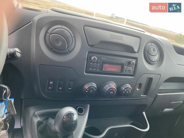 Білий Рено Мастєр, об'ємом двигуна 2.3 л та пробігом 160 тис. км за 18500 $, фото 18 на Automoto.ua