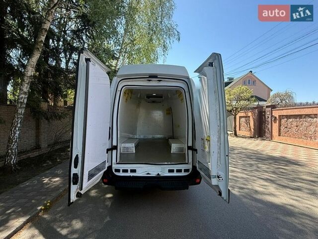 Белый Рено Мастер, объемом двигателя 2.3 л и пробегом 195 тыс. км за 26800 $, фото 25 на Automoto.ua