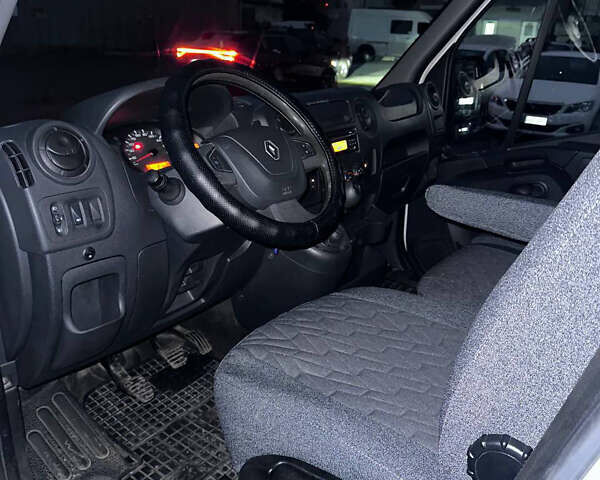 Білий Рено Мастєр, об'ємом двигуна 2.3 л та пробігом 556 тис. км за 25500 $, фото 21 на Automoto.ua