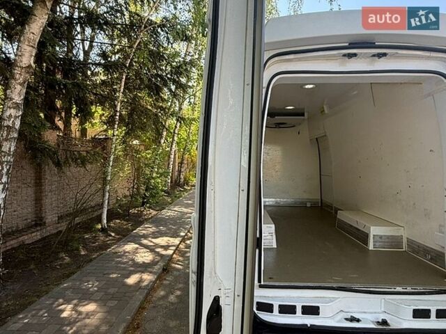 Белый Рено Мастер, объемом двигателя 2.3 л и пробегом 195 тыс. км за 26800 $, фото 26 на Automoto.ua