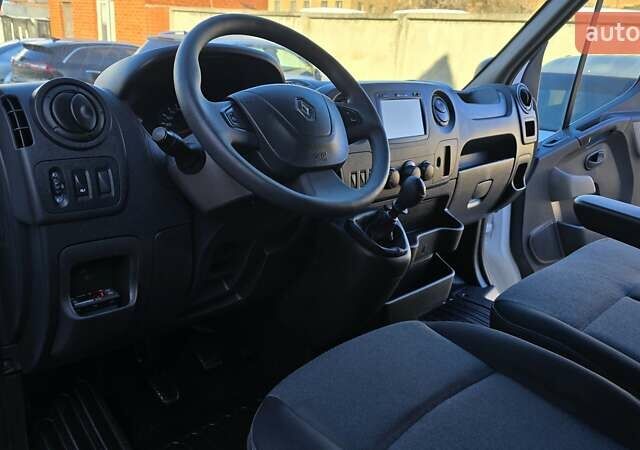 Белый Рено Мастер, объемом двигателя 2.3 л и пробегом 178 тыс. км за 19500 $, фото 11 на Automoto.ua