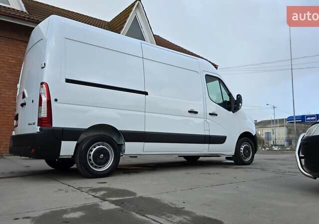 Белый Рено Мастер, объемом двигателя 2.3 л и пробегом 178 тыс. км за 19500 $, фото 4 на Automoto.ua