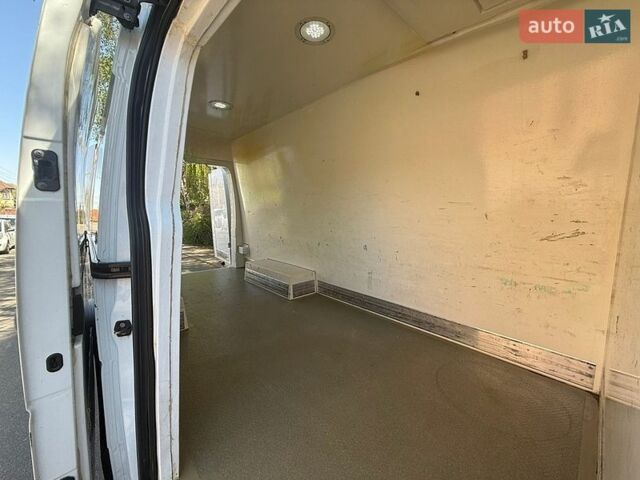 Белый Рено Мастер, объемом двигателя 2.3 л и пробегом 195 тыс. км за 26800 $, фото 34 на Automoto.ua